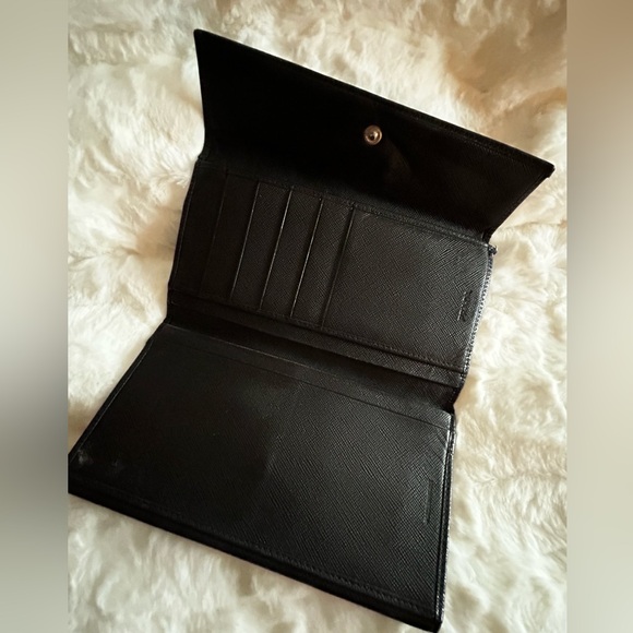 Authentic PRADA double snap long leather black wallet - Picture 5 of 16